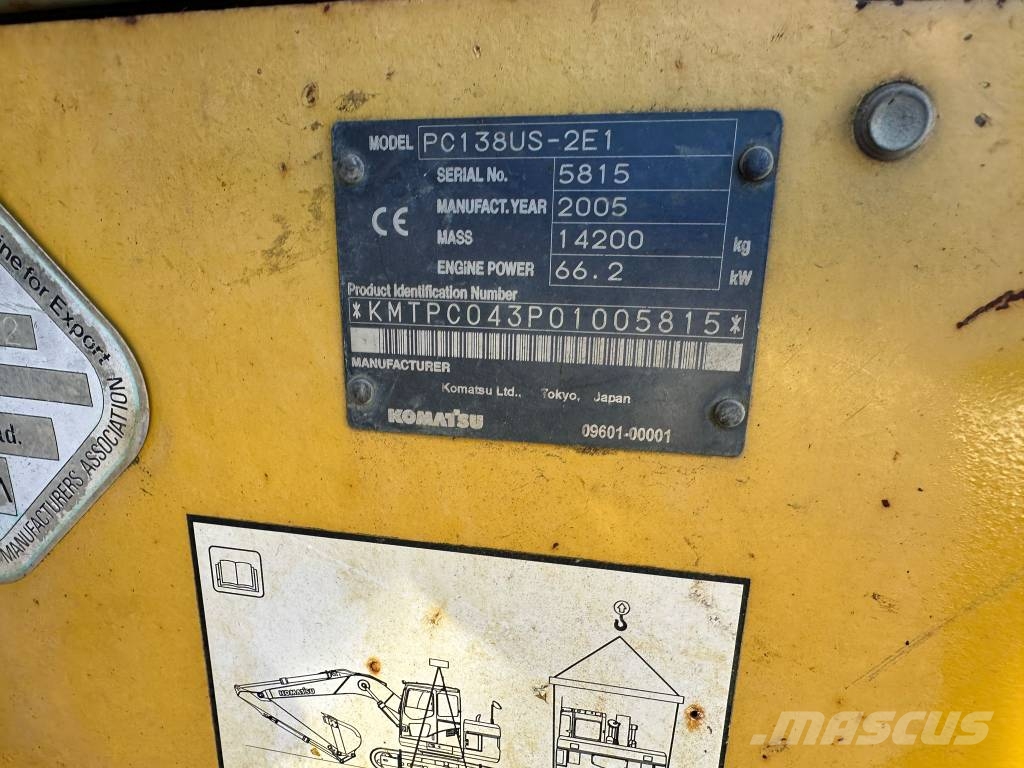Komatsu PC 138 US-2 حفارات زحافة