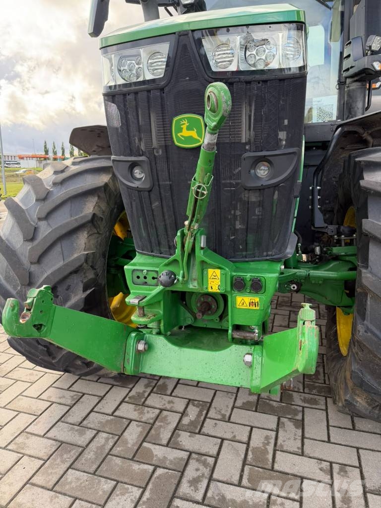 John Deere 7R 310 Traktori