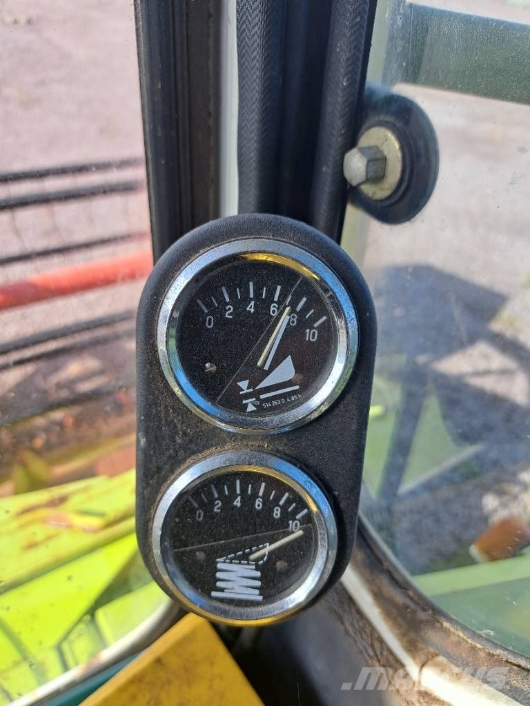 CLAAS Dominator 68 Зернозбиральні комбайни