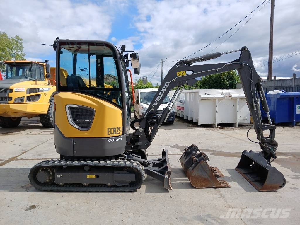 Volvo JECR 25 D Electric Mini pelle < 7t