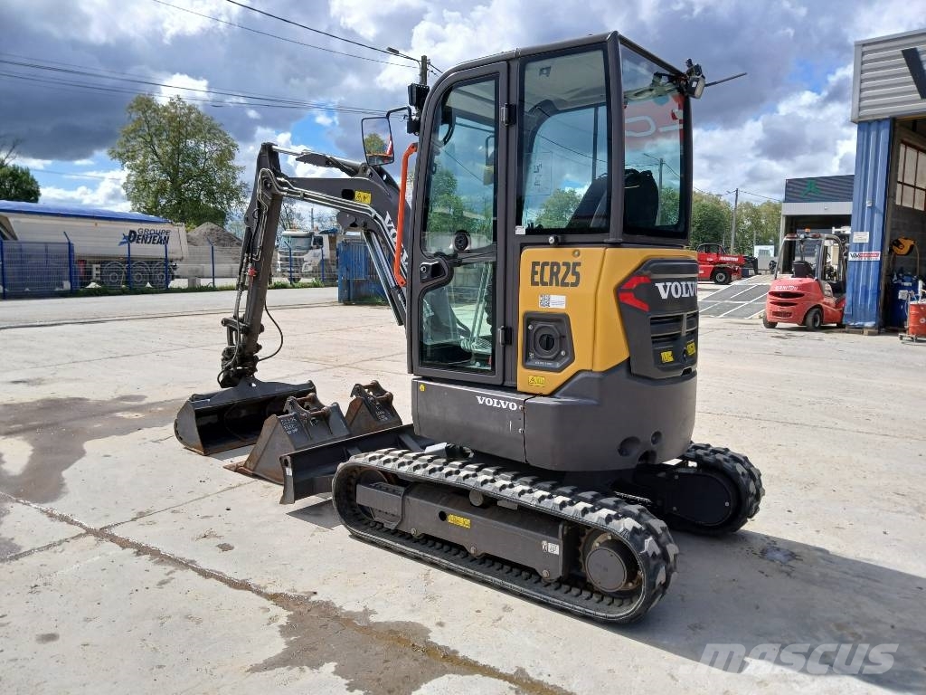 Volvo JECR 25 D Electric Mini pelle < 7t