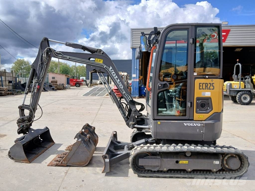 Volvo JECR 25 D Electric Mini pelle < 7t