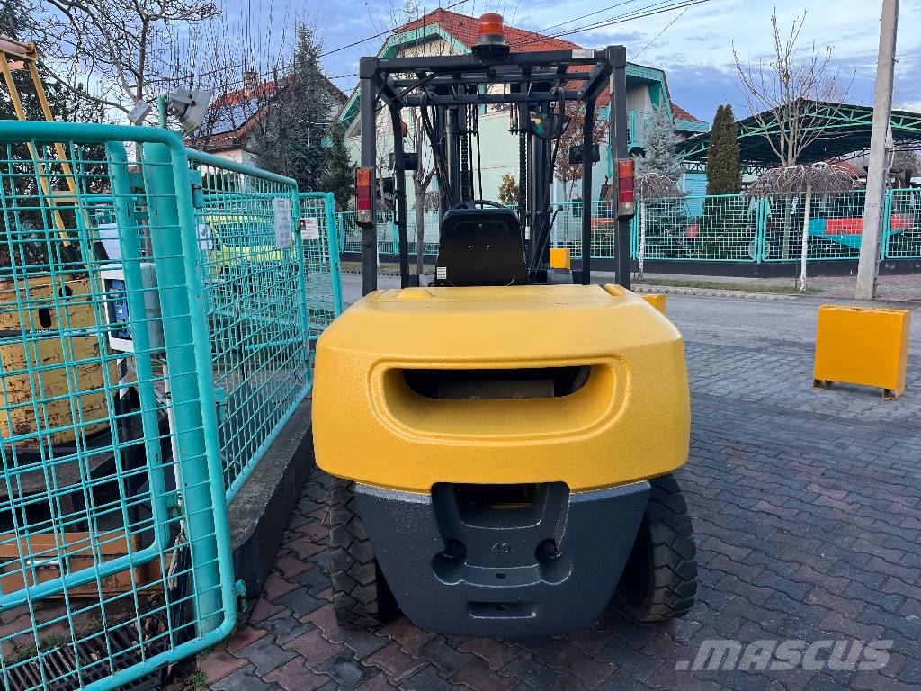 Komatsu FG40T-7 LEO V-3352 IO Gázüzemű targoncák
