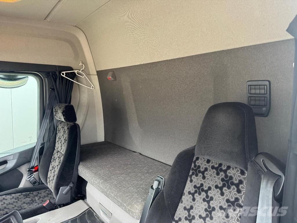 Scania G410 6X2 EURO 6 + CARRIER DATA COLD 300 + ZEPRO LI Camion a temperatura controllata