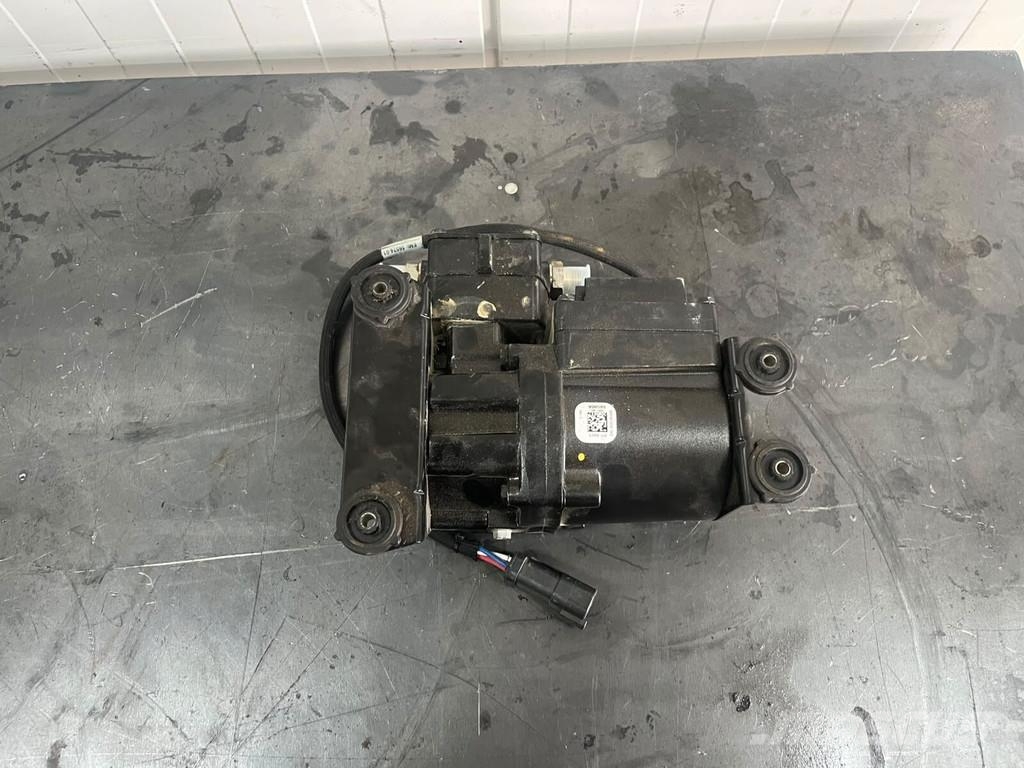Liebherr ad blue compressor 1290982 319ZC40/24-220 Elektronika