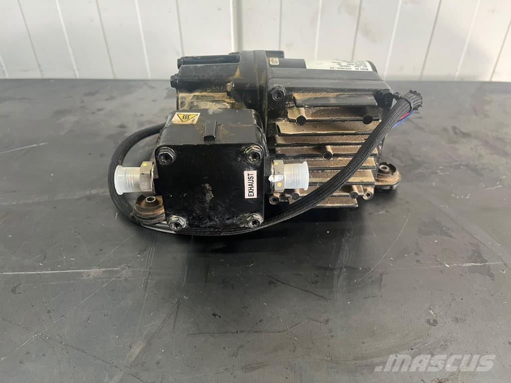 Liebherr ad blue compressor 1290982 319ZC40/24-220 Elektronika