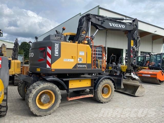 Volvo EWR 150 E MIETE / RENTAL (12001017) Excavadoras de ruedas