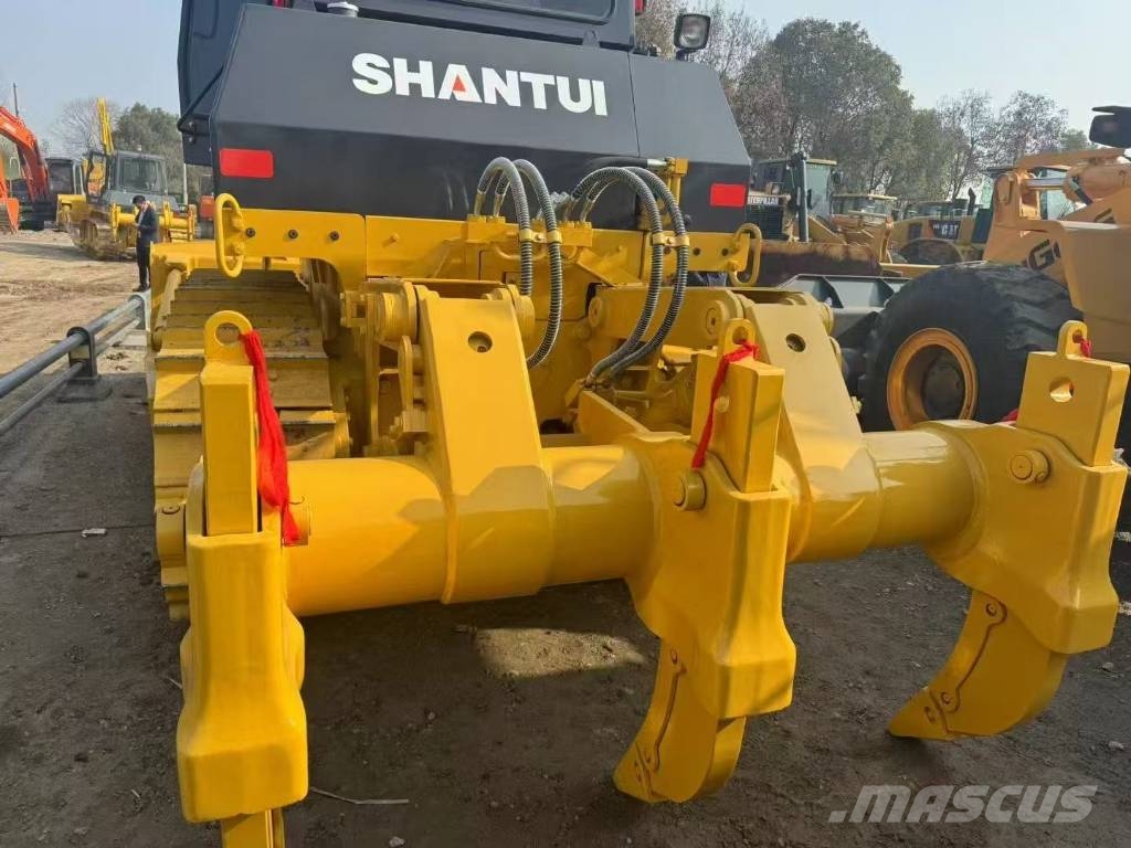 Shantui SD 22 Buldozer sobre oruga