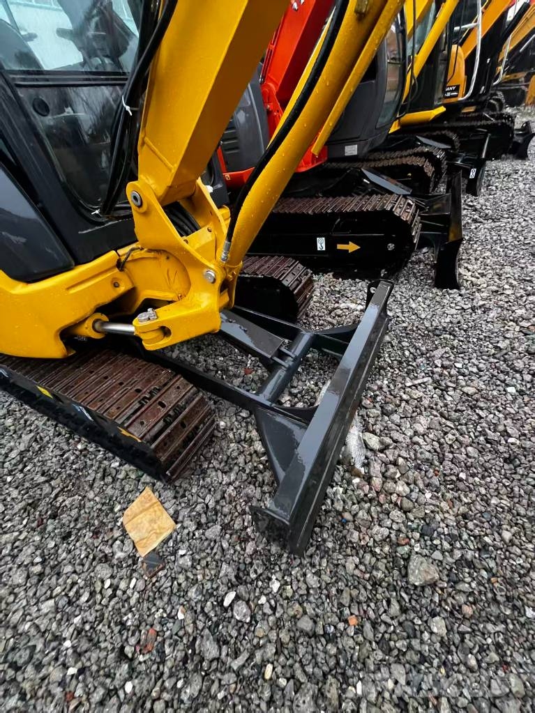 Komatsu PC35MR Mini rýpadlá < 7t