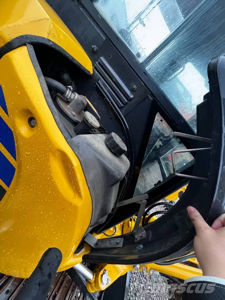 Komatsu PC35MR Mini rýpadlá < 7t