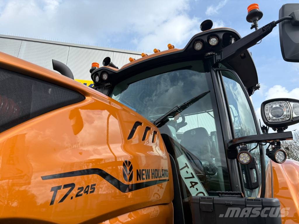 New Holland T 7.245 AC Traktori
