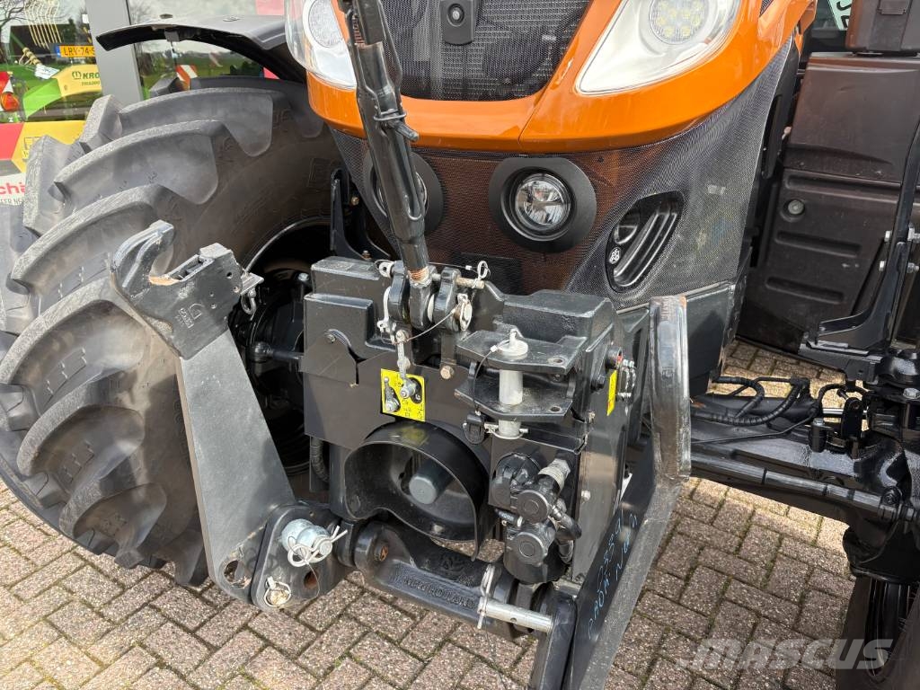 New Holland T 7.245 AC Traktori