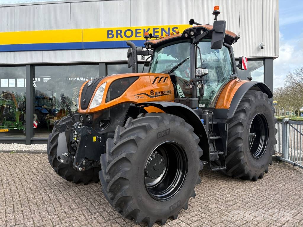 New Holland T 7.245 AC Traktori