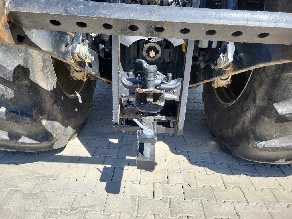 Case IH OPTUM 300 CVX الجرارات