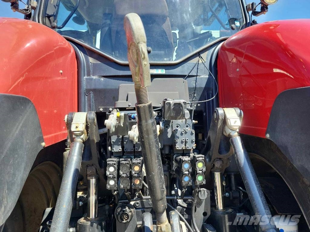 Case IH OPTUM 300 CVX الجرارات