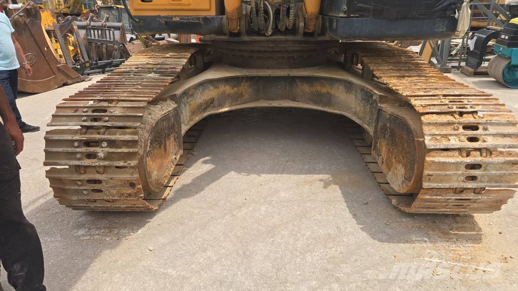 Hyundai Robex 290 N LC-7 A حفارات زحافة