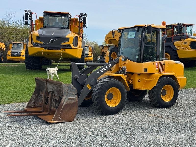 Volvo L 35 GS 輪胎式裝載機