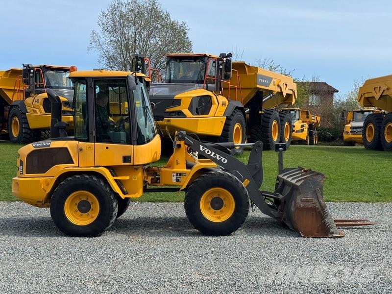 Volvo L 35 GS 輪胎式裝載機