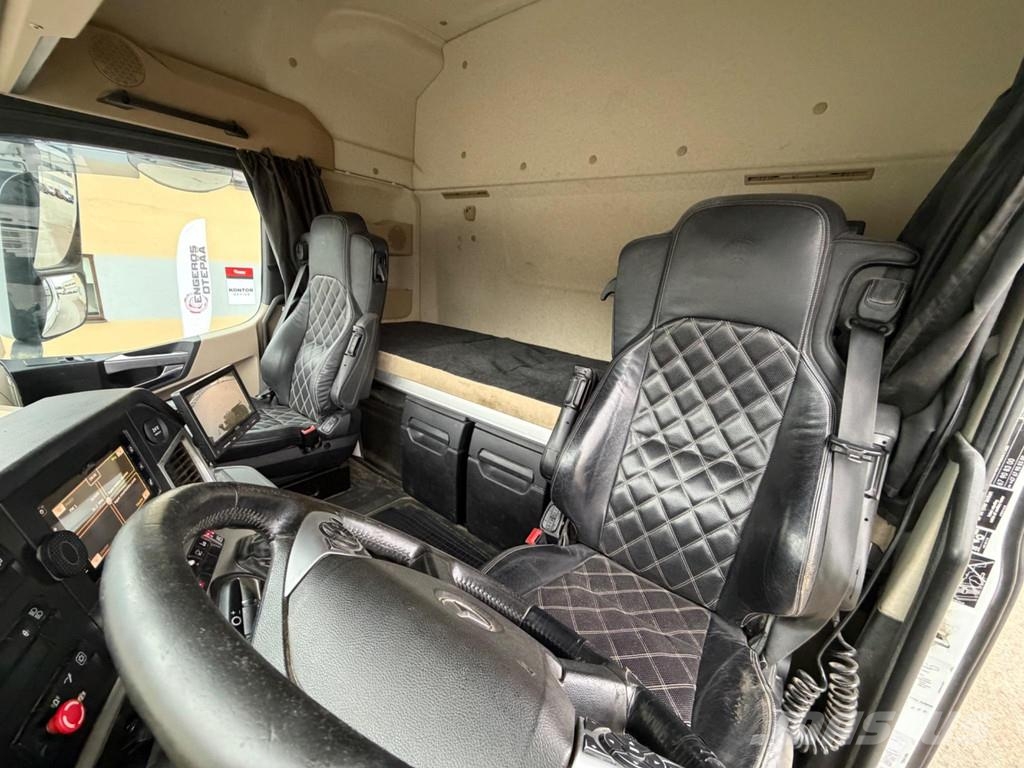 Mercedes-Benz AROCS 3258 8X4 EURO6 + RETARDER + STEEL/AIR Bañeras basculantes usadas