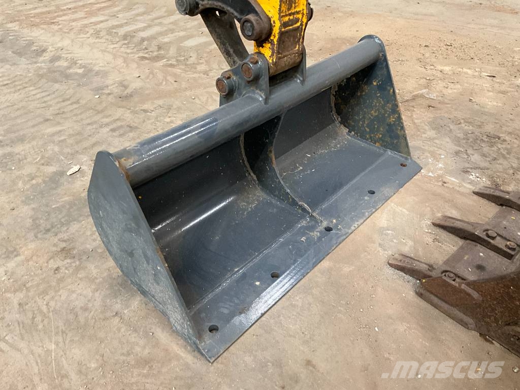 JCB 8008 Mini rýpadla < 7t