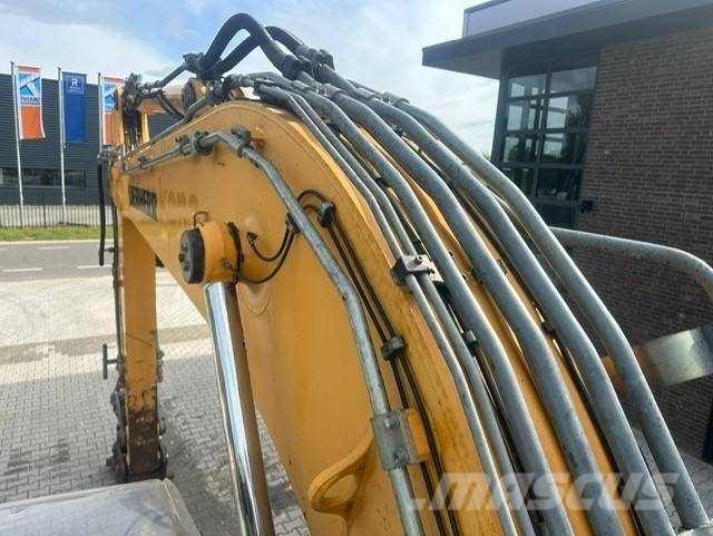 Liebherr R 916 Crawler excavators