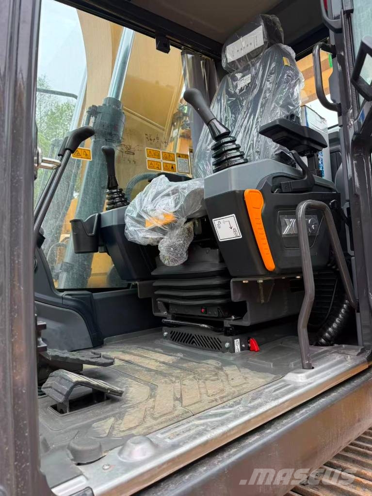 XCMG XE135GA Roomikekskavaatorid