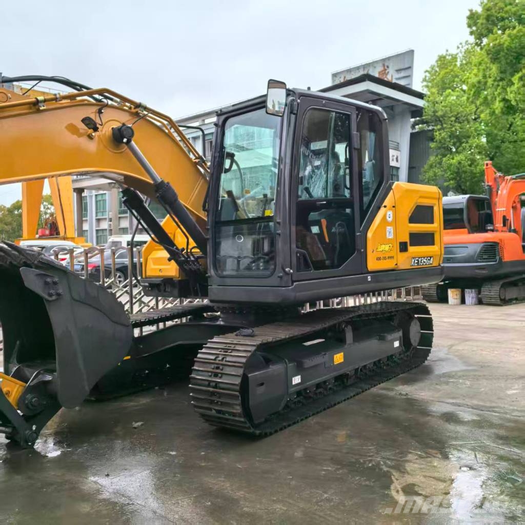 XCMG XE135GA Roomikekskavaatorid