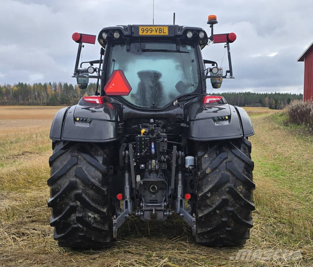 Valtra T 235 Direct Traktoren