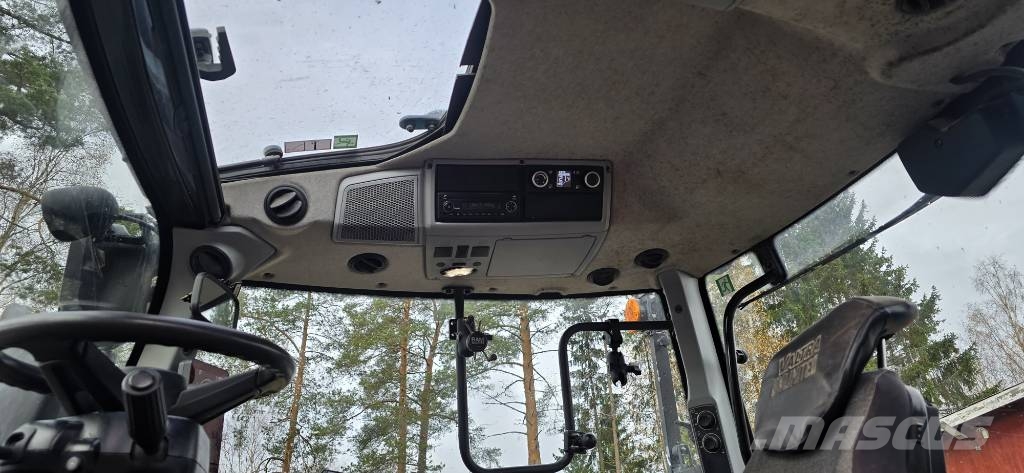 Valtra T 235 Direct Traktoren