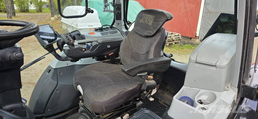 Valtra T 235 Direct Traktoren