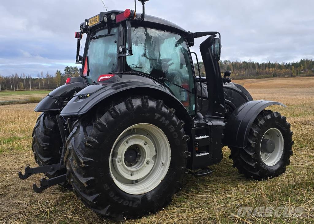 Valtra T 235 Direct Traktoren