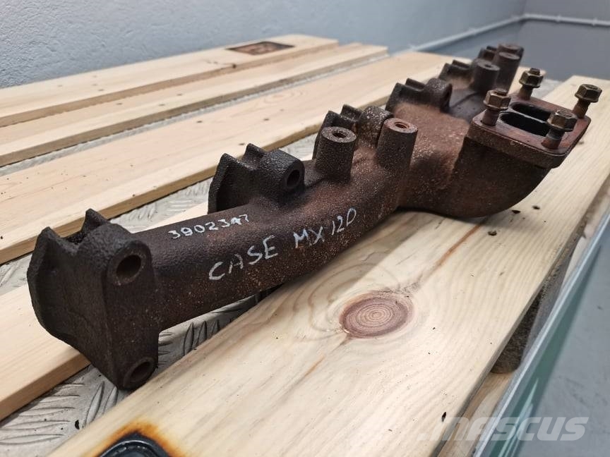 Case IH MX 120 {3902J47} exhaust manifold Motoren