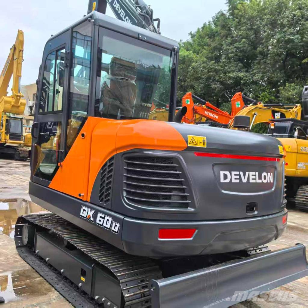 Develon DX 60 D Mini bagri <7t