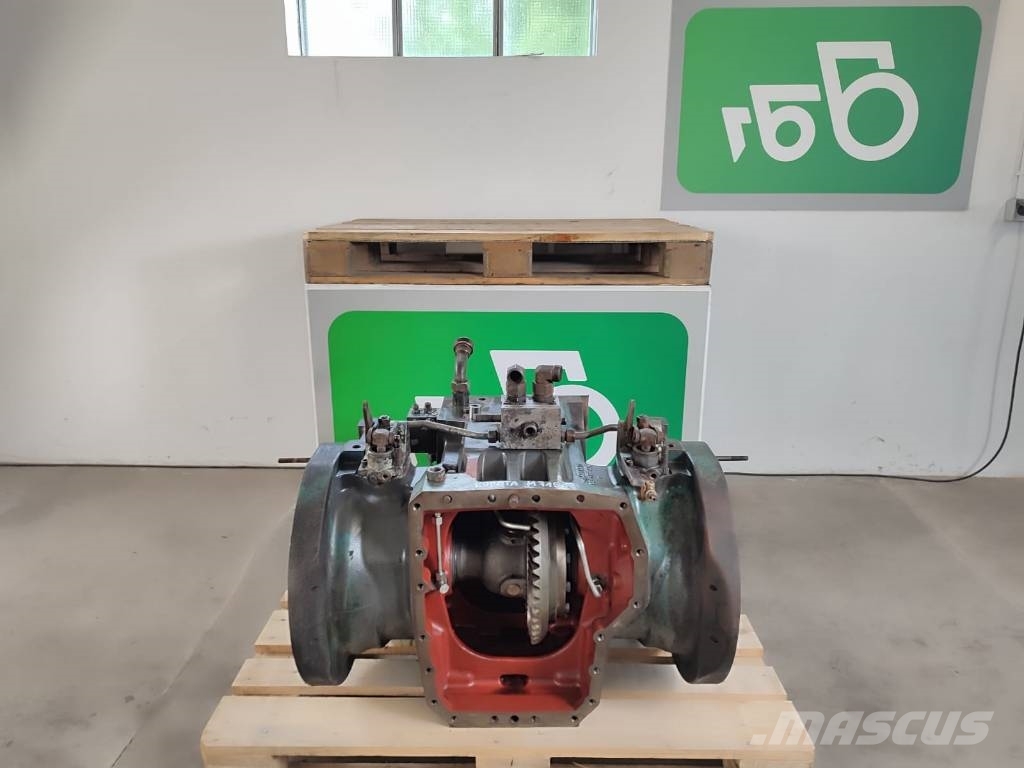 Kubota M 7151 Rear differential 3100516 2093 417032 Menjač