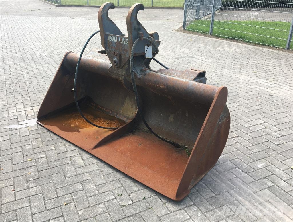 UNIVERSALLÖFFEL 2000 MM B Farm machinery