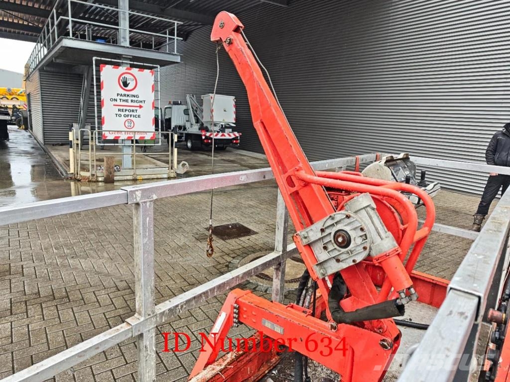 Volvo FM 400 8x4 Bronto Skylift S61 XDT トラック高所作業車