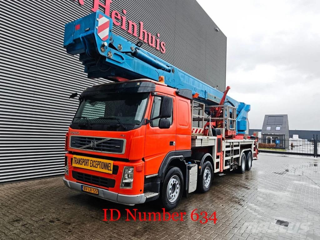 Volvo FM 400 8x4 Bronto Skylift S61 XDT トラック高所作業車