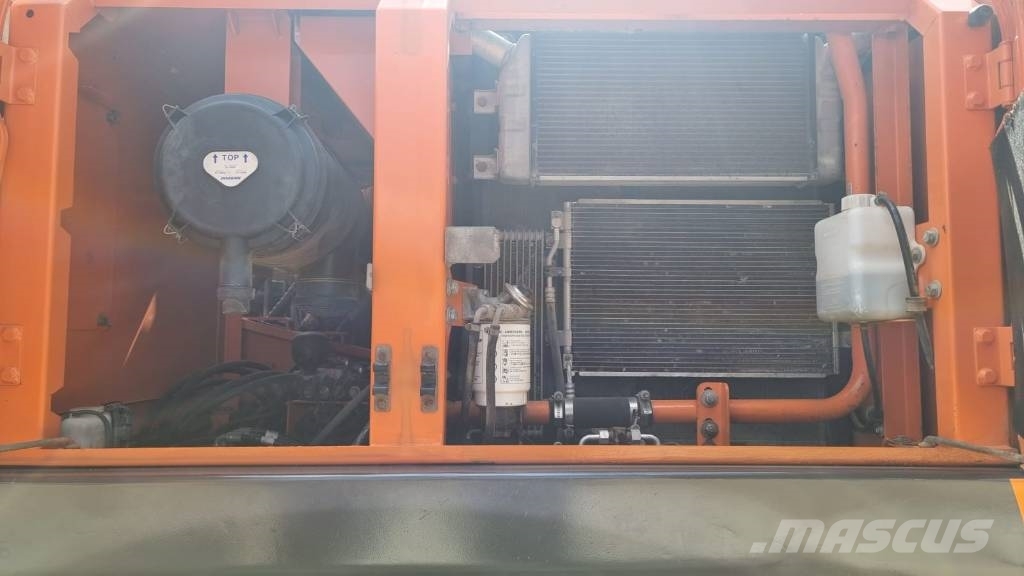 Doosan DX 225 LC Excavadoras sobre orugas