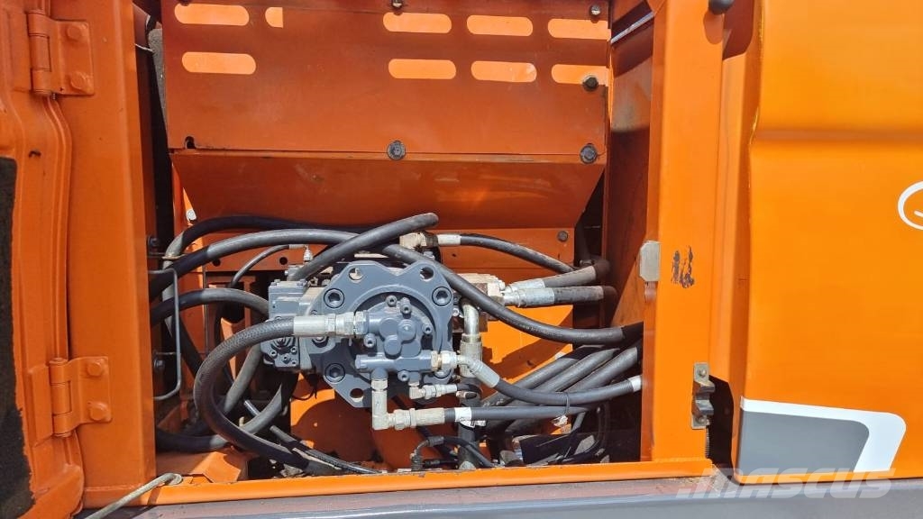 Doosan DX 225 LC Excavadoras sobre orugas