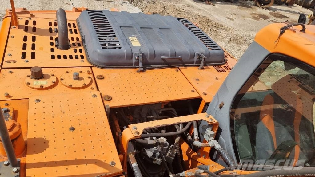 Doosan DX 225 LC Excavadoras sobre orugas