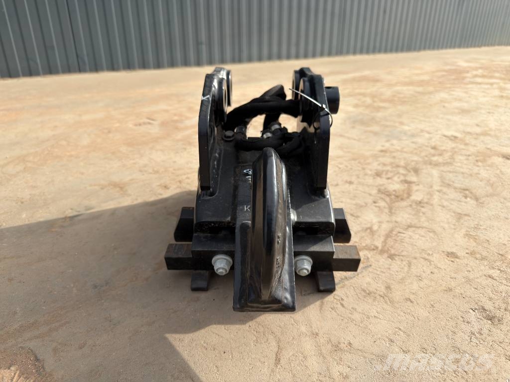 Verachtert CW05 - Caterpillar 301 Brze spojke