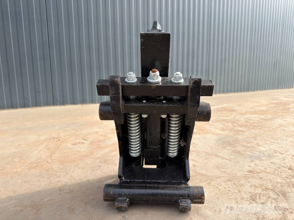 Verachtert CW05 - Caterpillar 301 Brze spojke