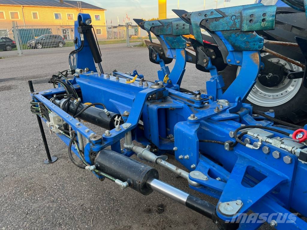New Holland PXVH 6 Onland Paluuaurat