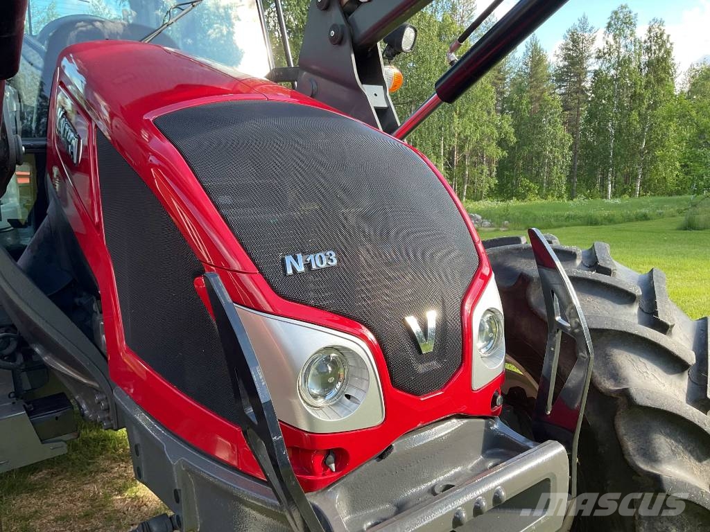 Valtra N103 HiTech 5 Tratores Agrícolas usados