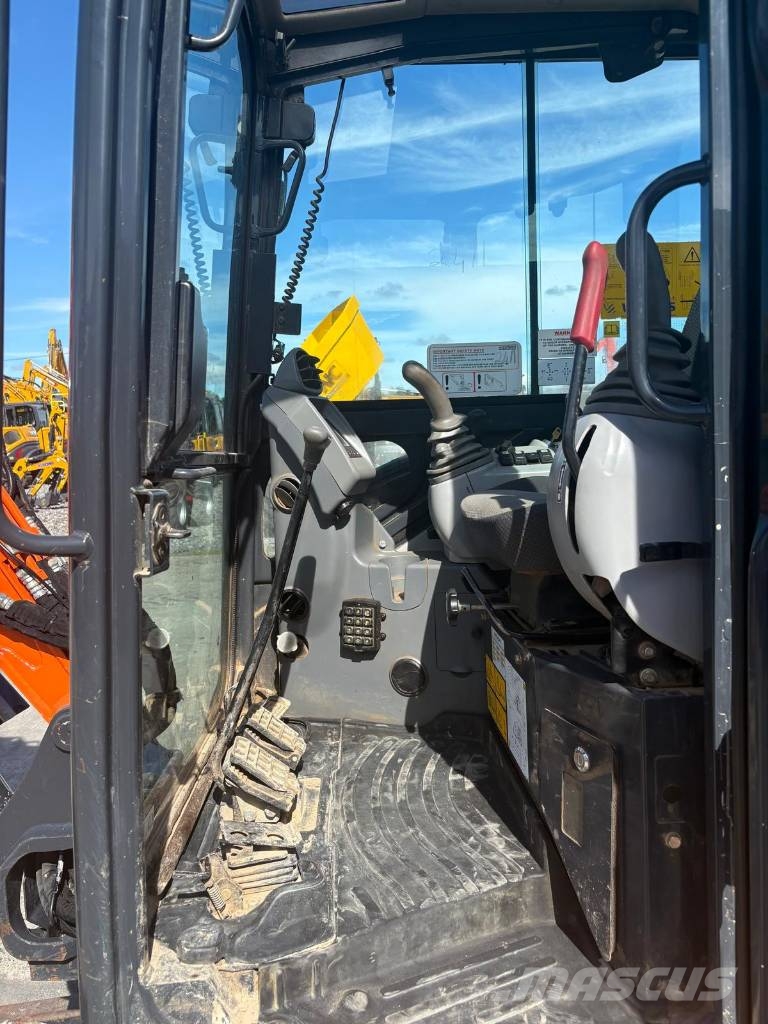 Hitachi ZX33U-6 CLR Miniexcavadoras