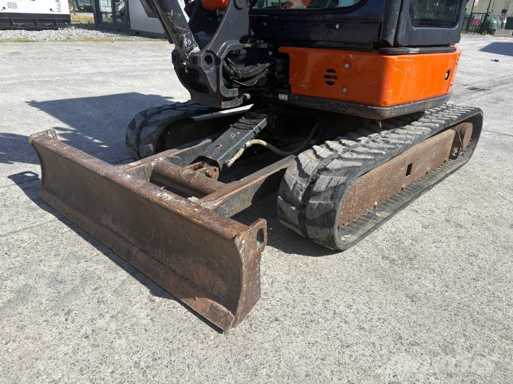 Hitachi ZX33U-6 CLR Miniexcavadoras
