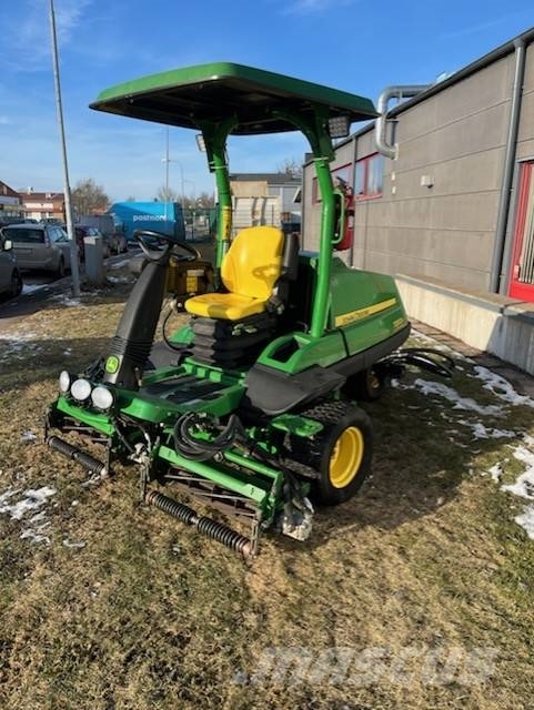 John Deere 7200 A Máquinas de calles