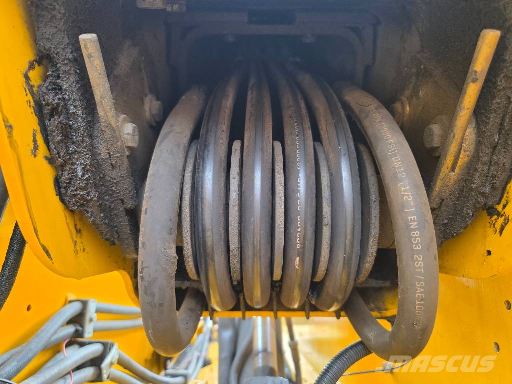 JCB 535-95 伸缩臂叉装车|叉装车