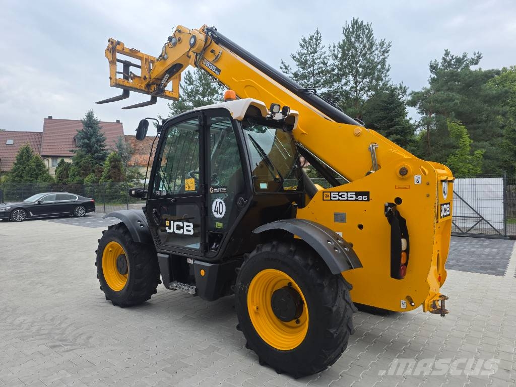 JCB 535-95 伸缩臂叉装车|叉装车