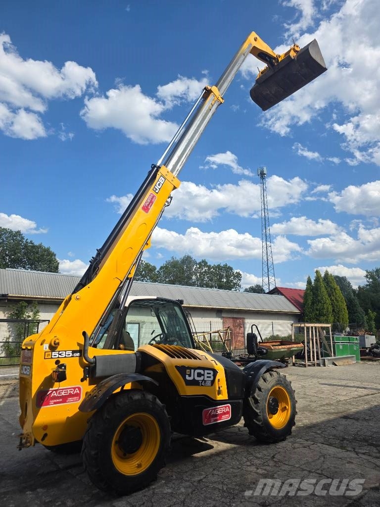 JCB 535-95 伸缩臂叉装车|叉装车